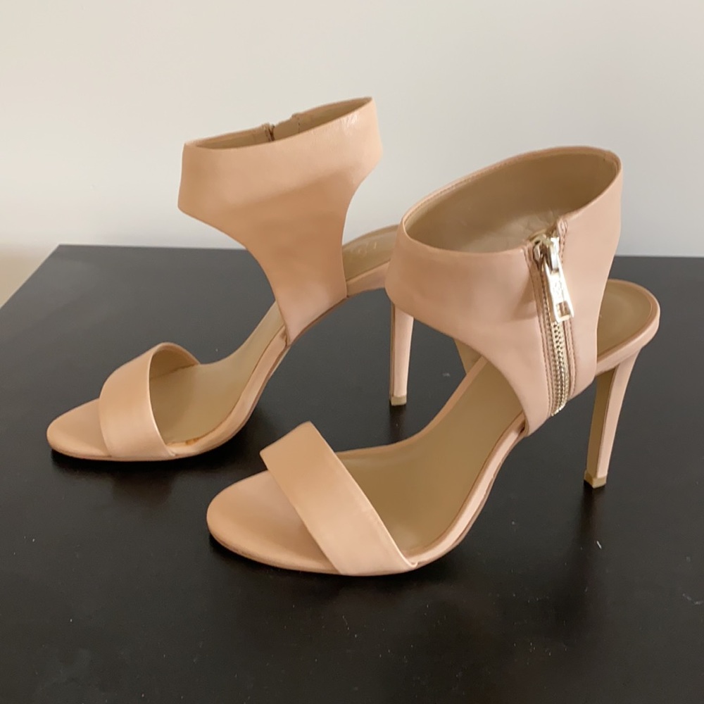 Ann Taylor beige heels